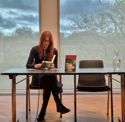 Lesung Hungergesang Mainzer Büchermesse Lesung von Nicola Quaß aus Hungergesang auf der Mainzer Buchmesse